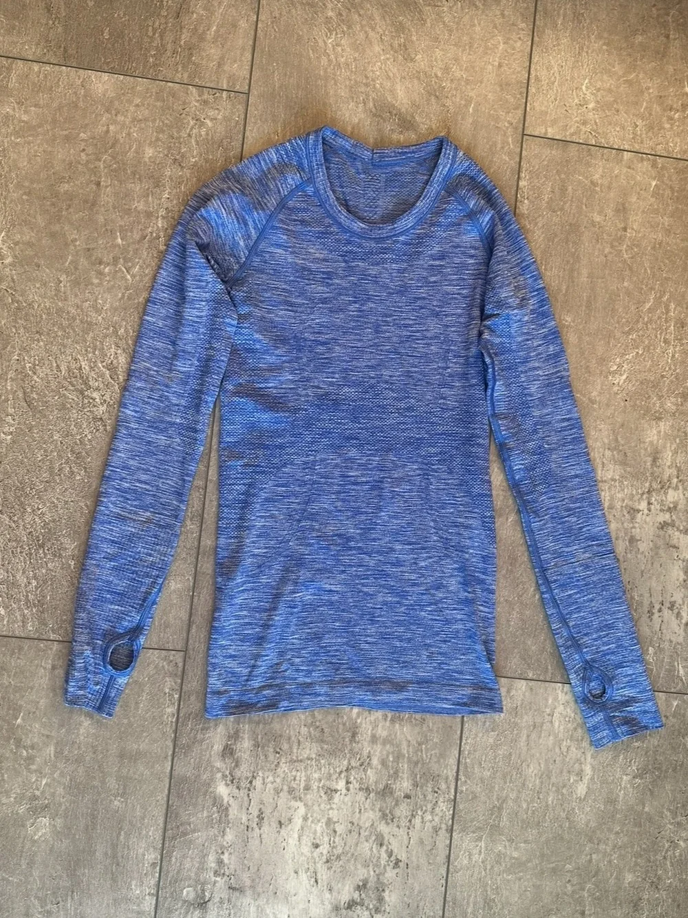 Lululemon Blue Heathered Long Sleeve Swiftly Size 2 EUC